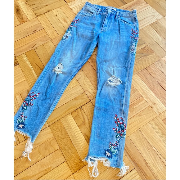 Tularosa Hailey Straight Leg Floral Print Jeans in Tala - Picture 7 of 15